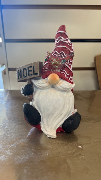 Cardinal Gnome