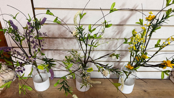 Twig Filler Pick with Whispy leaves