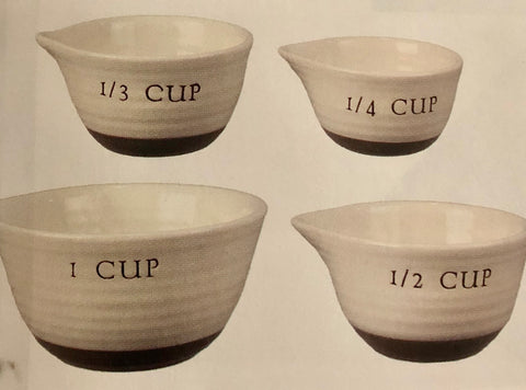 Farmhouse Two-Tone Measuring Cups